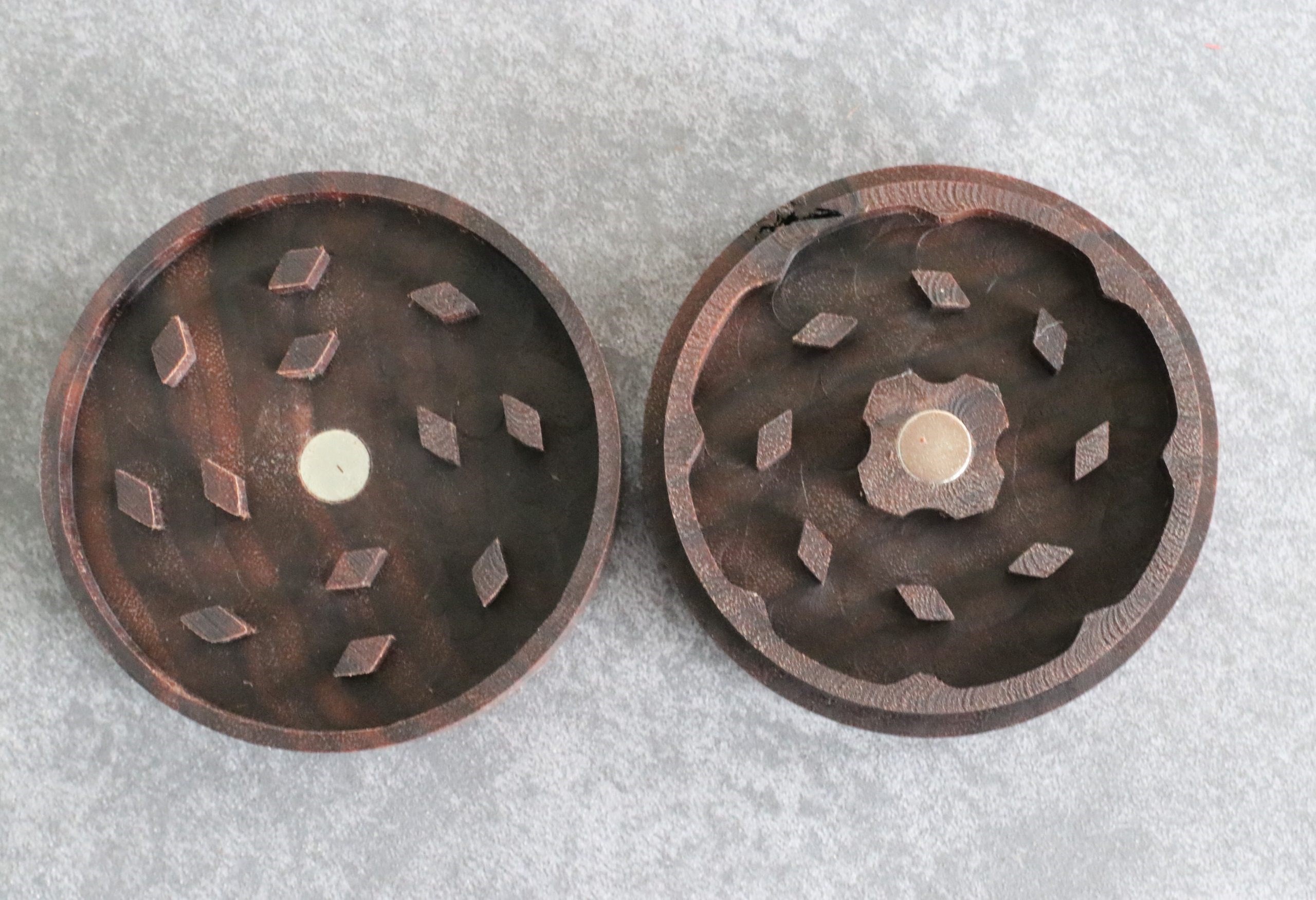 PRO420 Walnut Wood Grinder- 2 Piece simple easy to use herb grinder