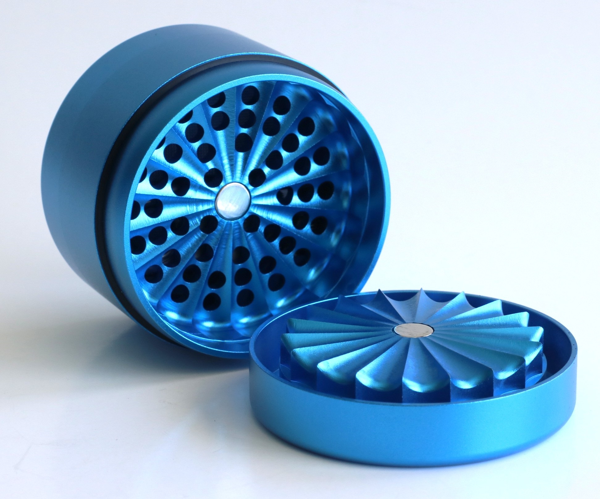 60mm PRO 420 Apollo Grinder-State of the Art Herb Crusher-Blue