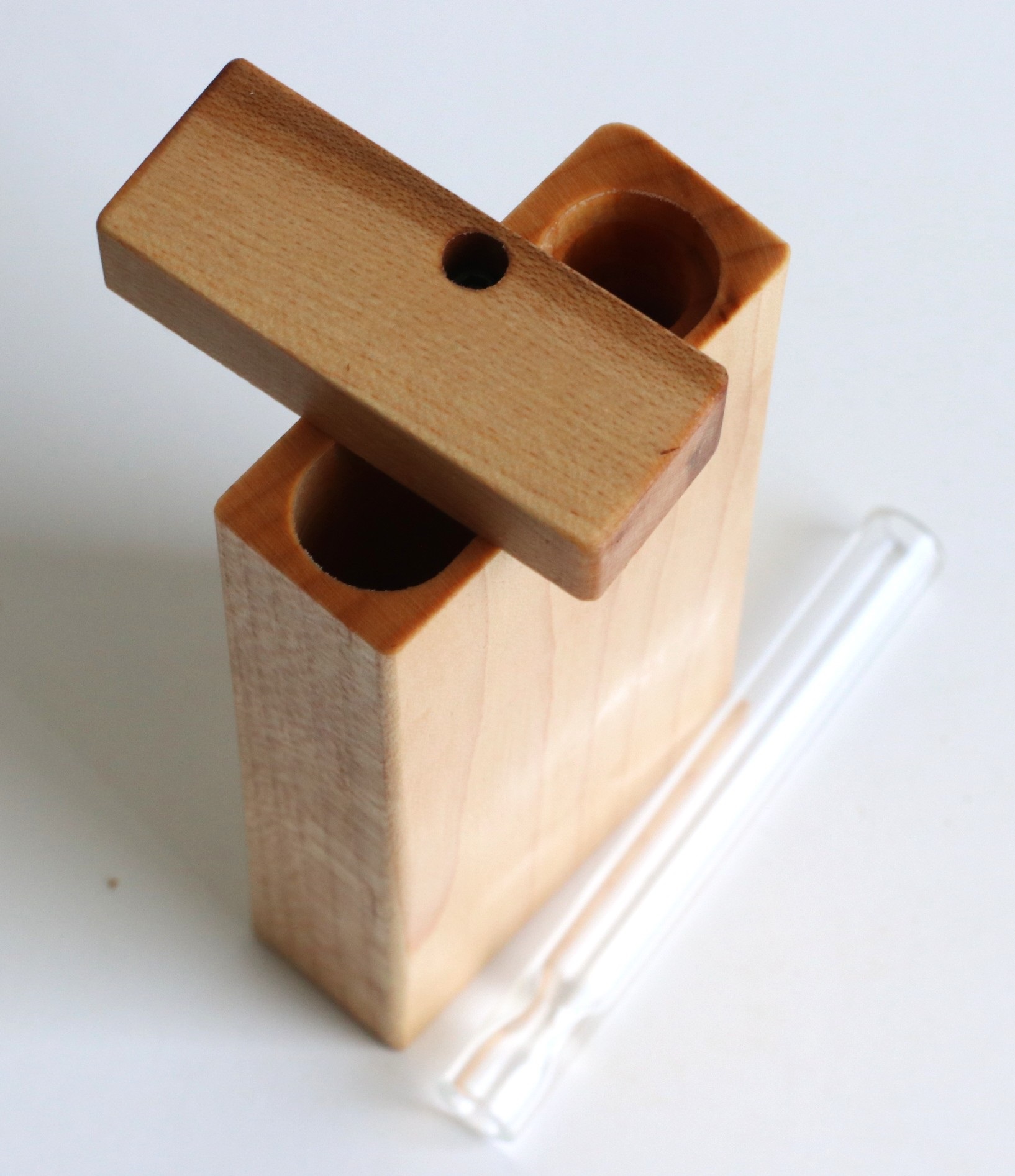 4" Maple Wood Dugout- Premier Stash Box with One Hitter & Stash Cleaner
