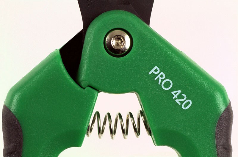 PRO 420 Scissors- Spring Loaded- Professional Manicure Scissors for Cannabis - PRO 420 Scissors