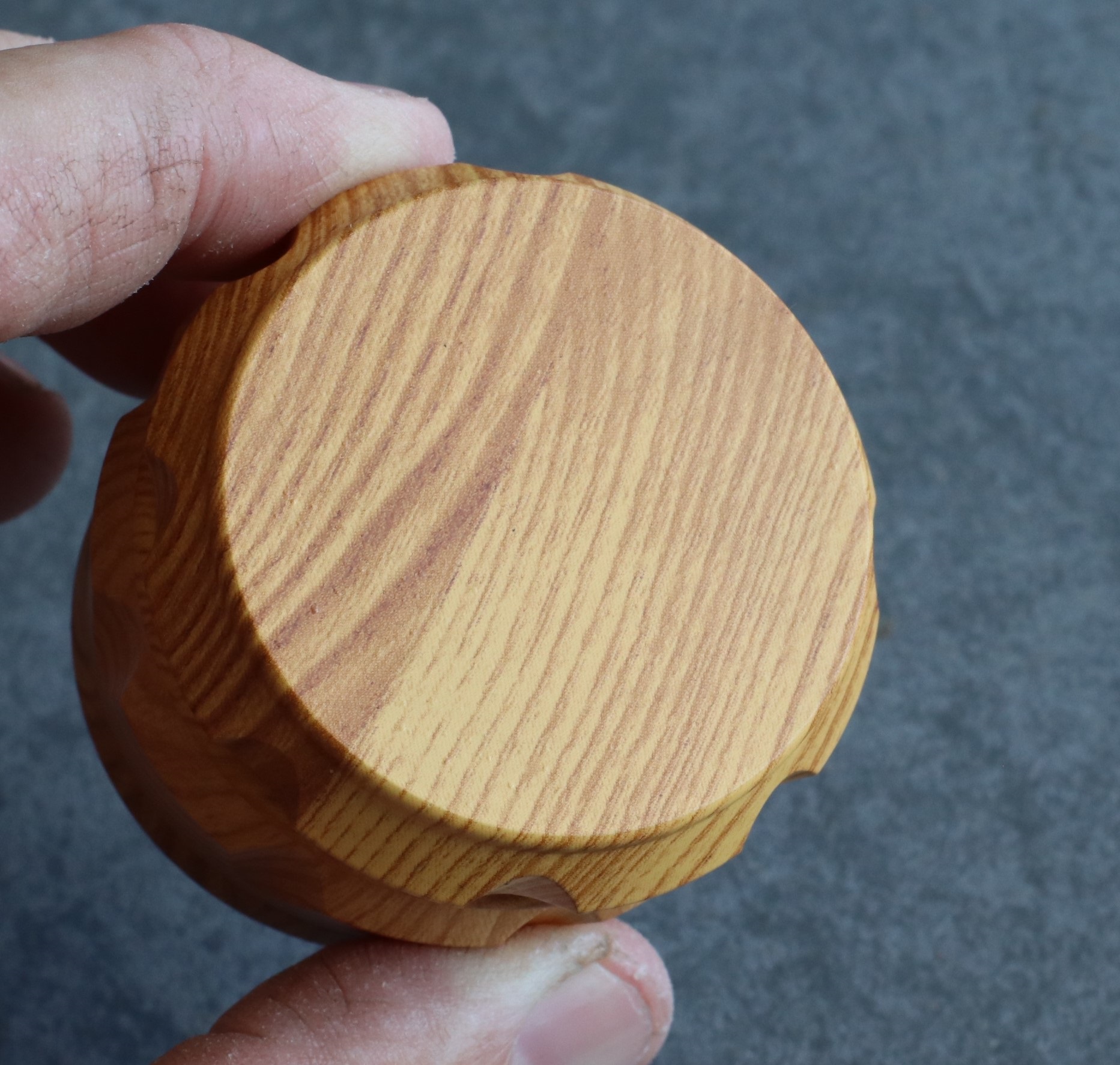 2" Wood Herb Grinder- 4 Piece Grinder with Catch-Screen-Magnetic Lid