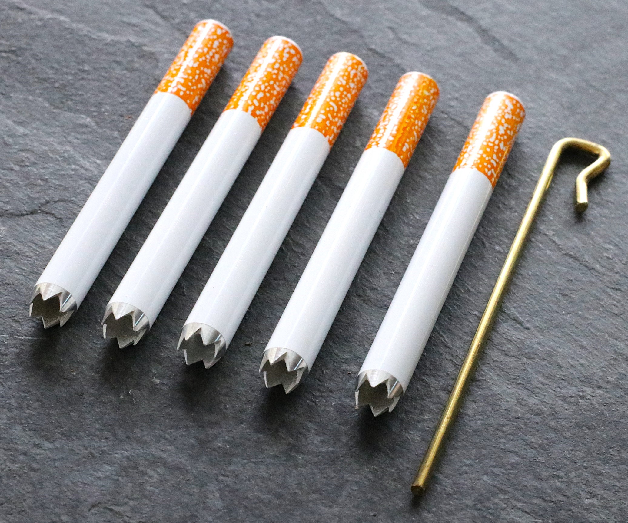 2.75" Grinder Tip Metal One Hitter Pipes-Set of 5 with Brass Poker for Cleaning - Grinder Tip One Hitter Pipe